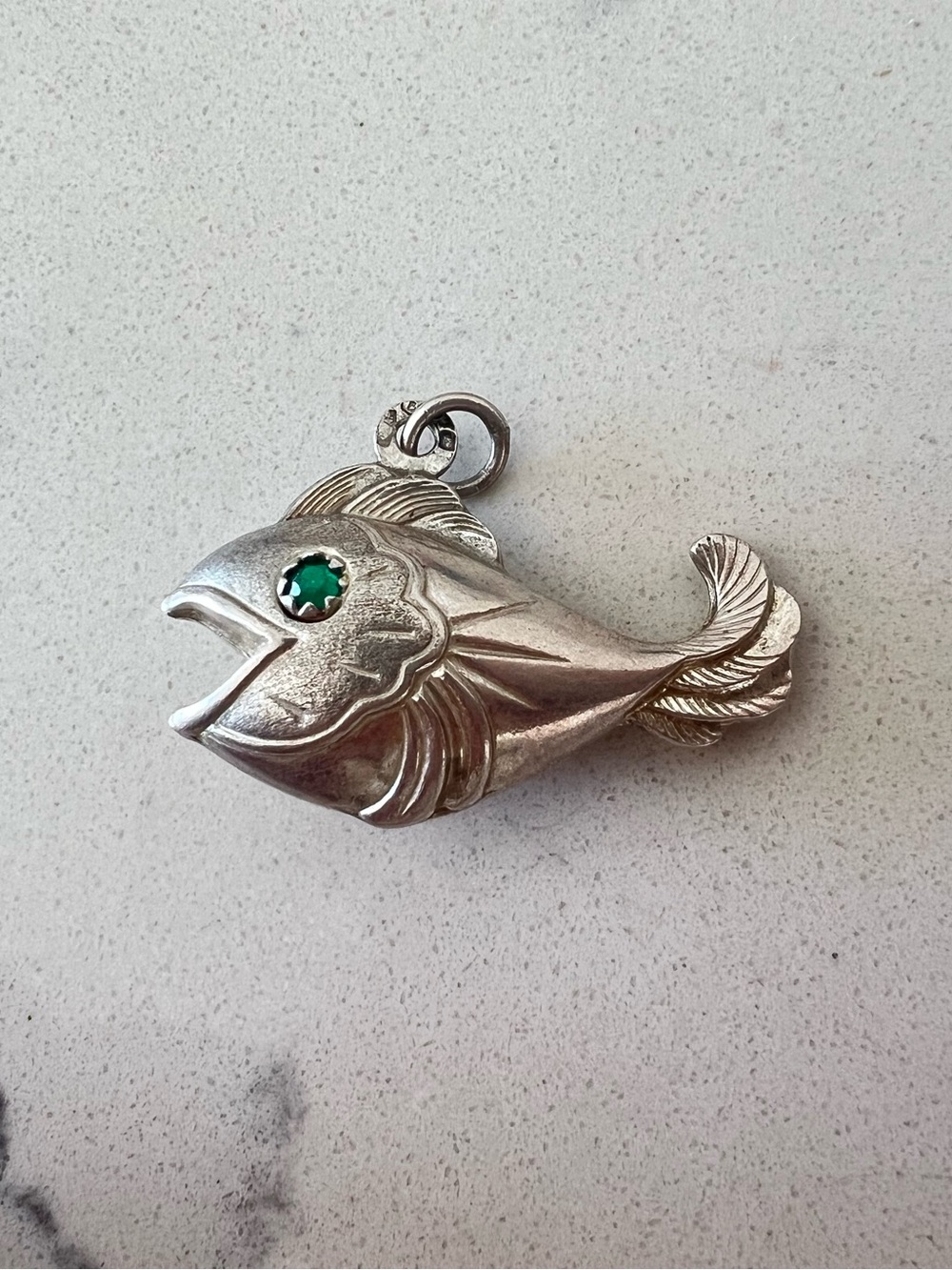 Vintage Italian 800 Silver Puffed Fish Pendant – UnoAErre 1 AR Green Stone Eyes